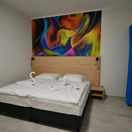 Hotel Za Bunkrem Zbroslawice