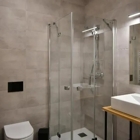 Za Bunkrem 2 0 Hotel *