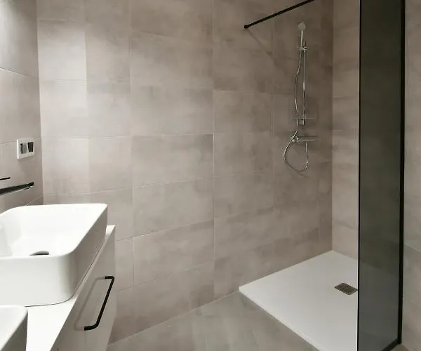 Za Bunkrem 2 0 Hotel